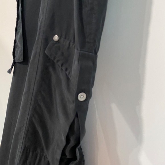 7 For All Mankind Black Silk Cropped Cargo Jogger Pant - Picture 4 of 8